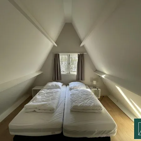 Les Jardins De Шале