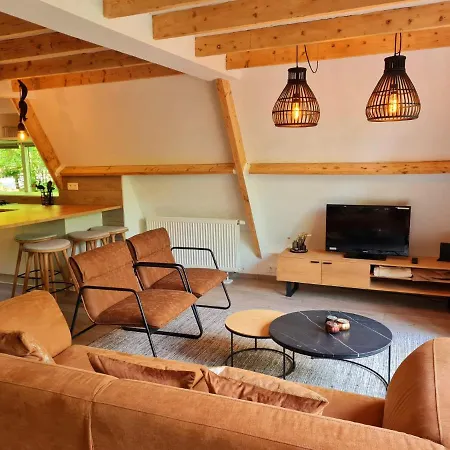 Les Jardins De 샬레 *