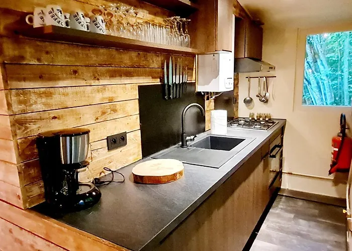 Les Jardins De 샬레 *